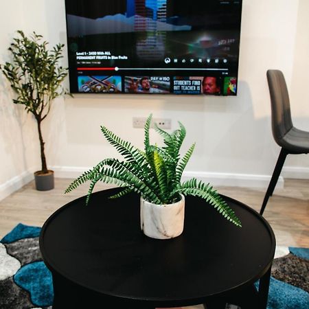 City Centre Luxury Apartment Belfast Buitenkant foto