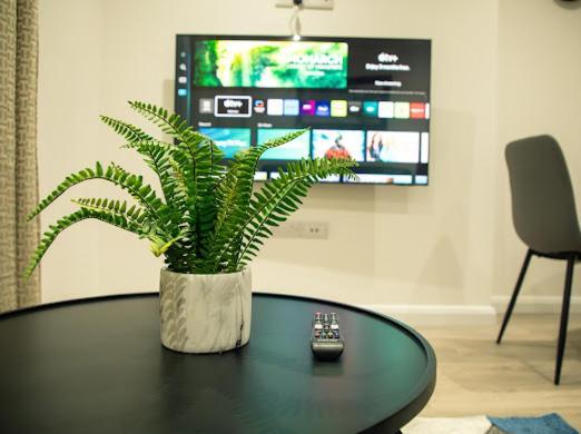 City Centre Luxury Apartment Belfast Buitenkant foto